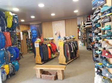 MAGASIN JUIN  5  2021.jpg